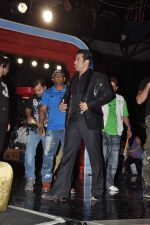 Salman Khan at Bigg Boss 7 grand finale on 28th Dec 2013